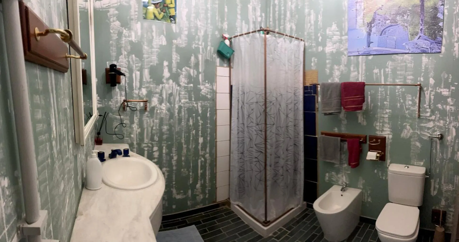 A Palermo Artist'S Studio Apartment 0*,