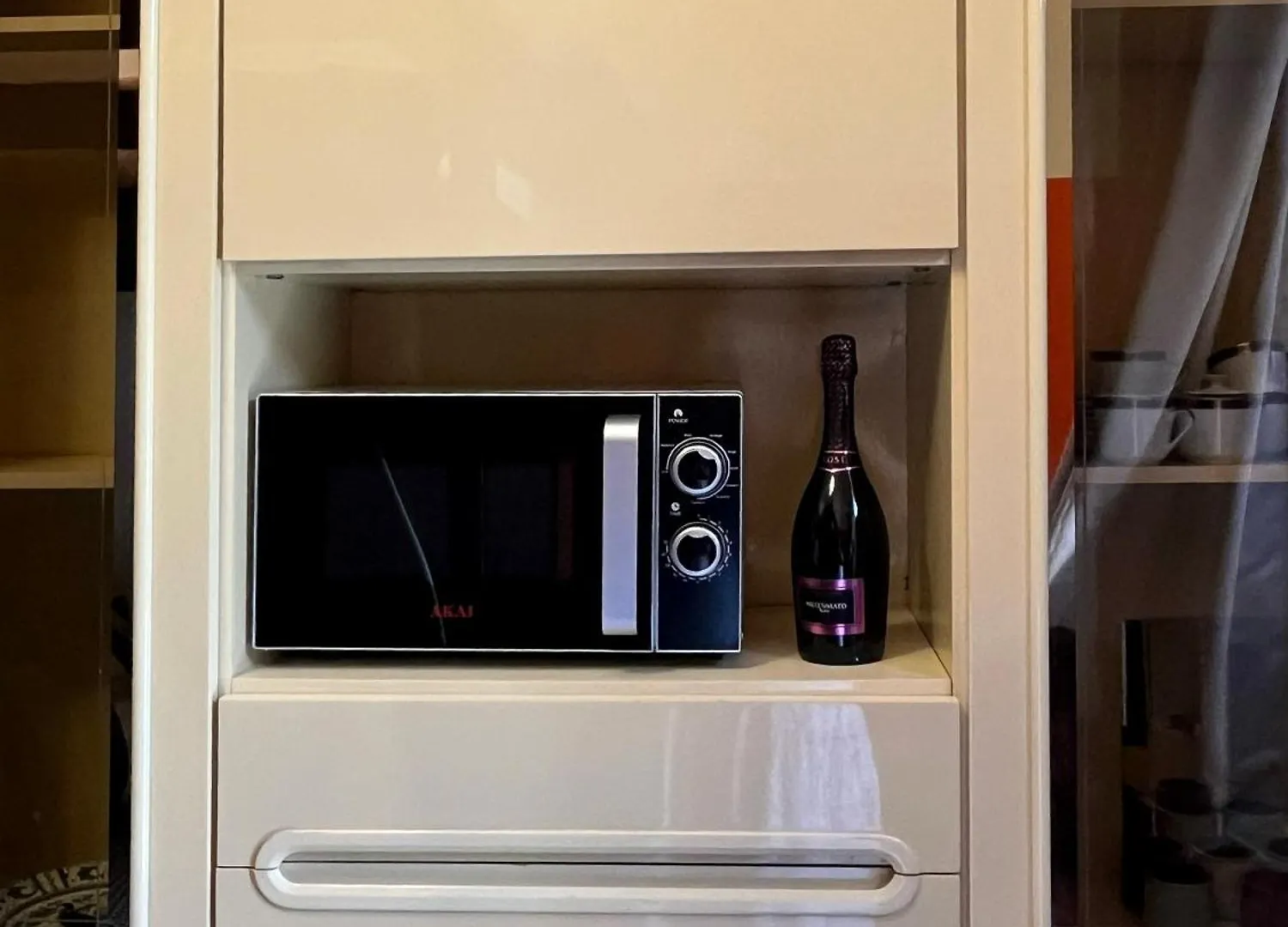 A Palermo Artist'S Studio Apartment Italy