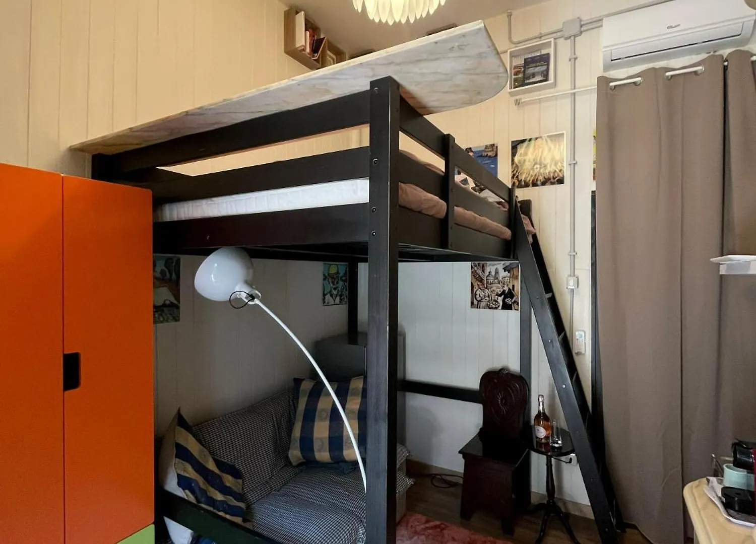 A Palermo Artist'S Studio Apartment