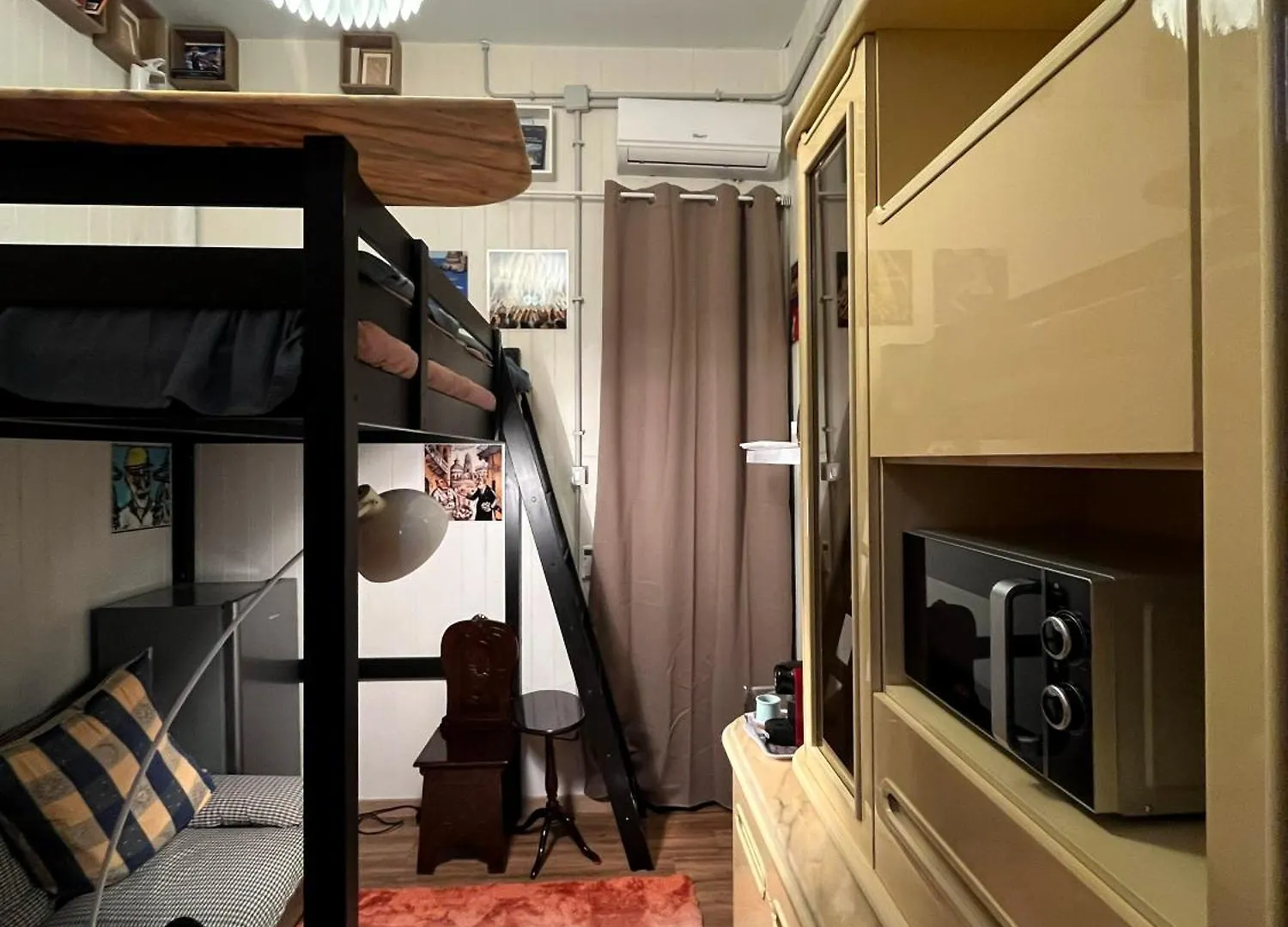 A Palermo Artist'S Studio Apartment